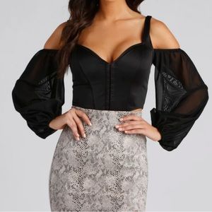 Size small, worn once. Windsor